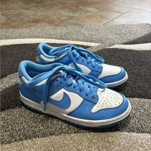 nike dunk low unc